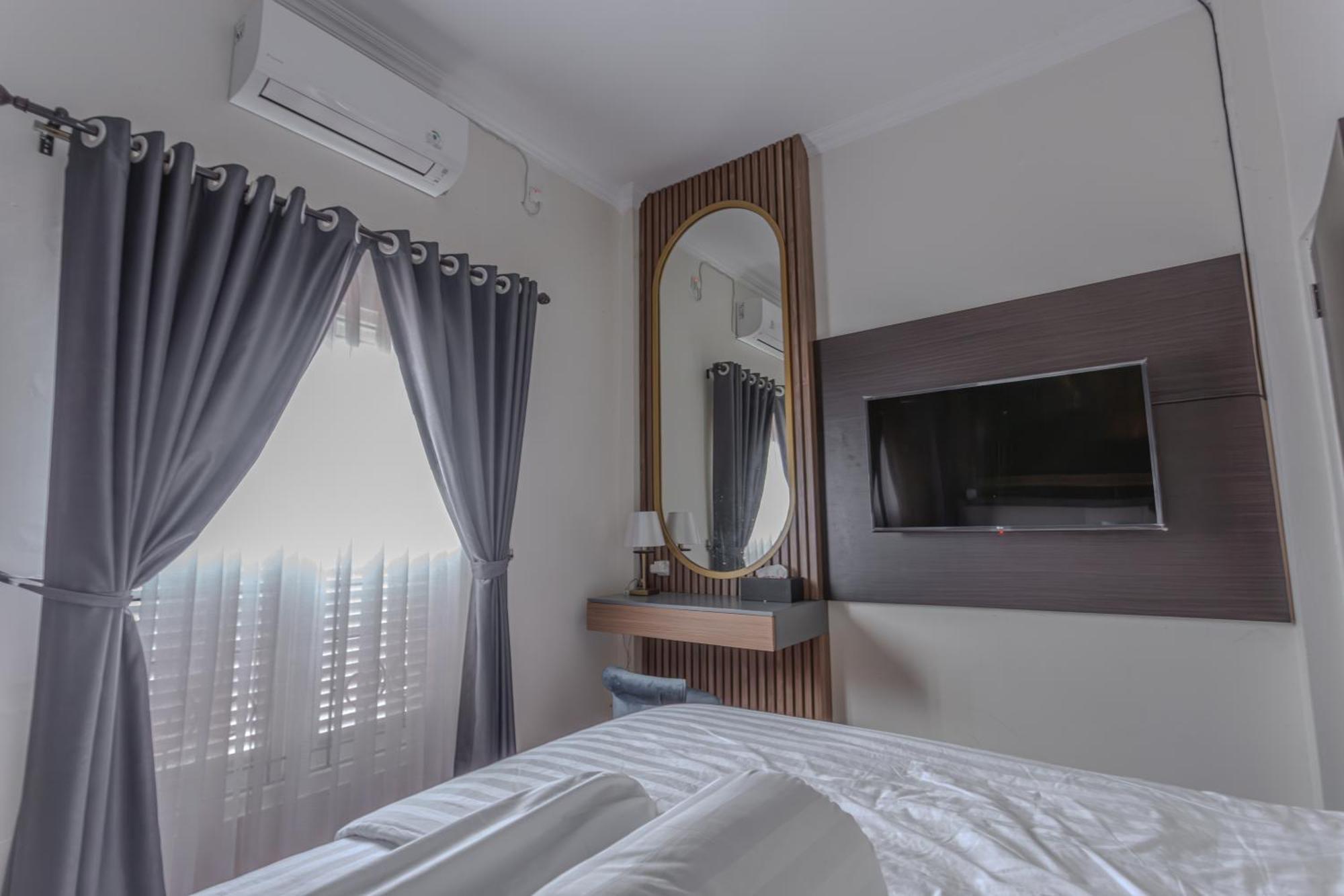 Inez Homestay Yogyakarta Exterior photo